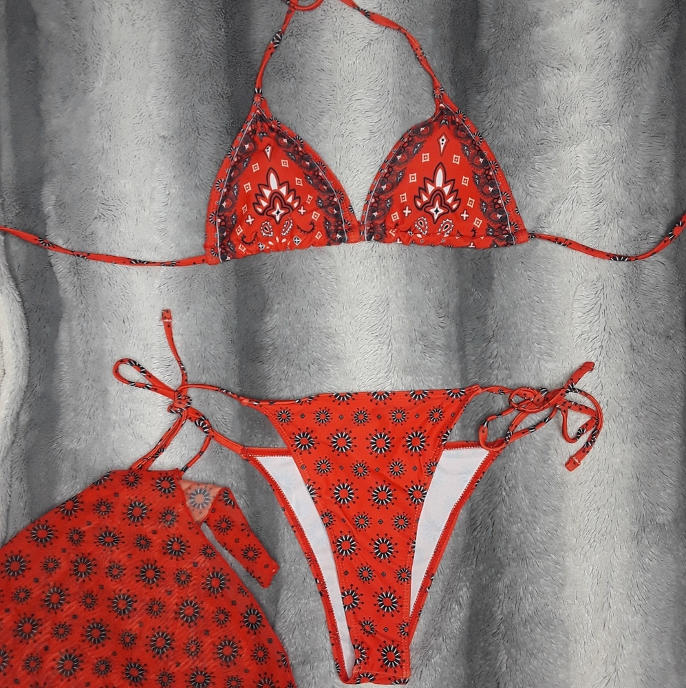 Red triangle bikini w/ wrap cover up